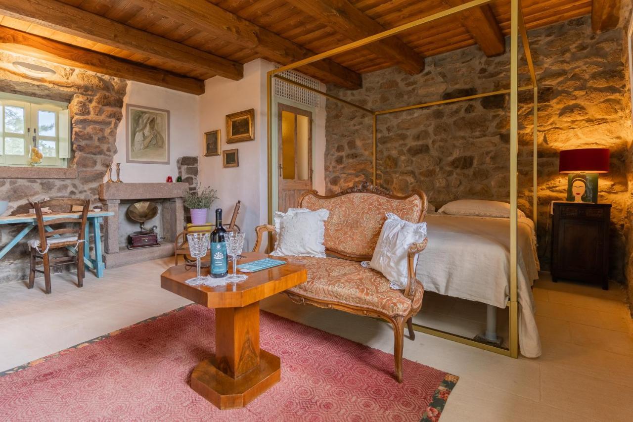 Borgo Lu Puleu Hotel Perfugas Exterior photo