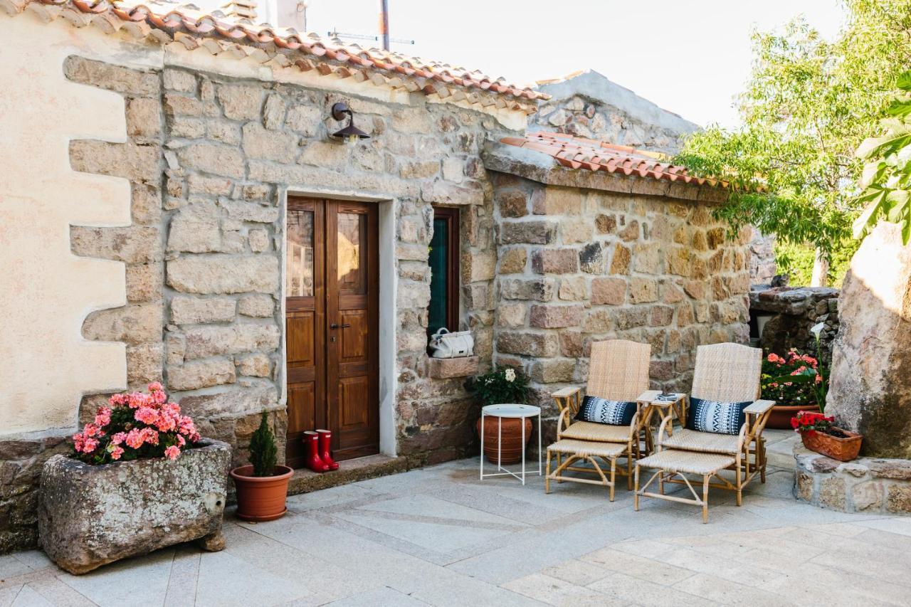 Borgo Lu Puleu Hotel Perfugas Exterior photo